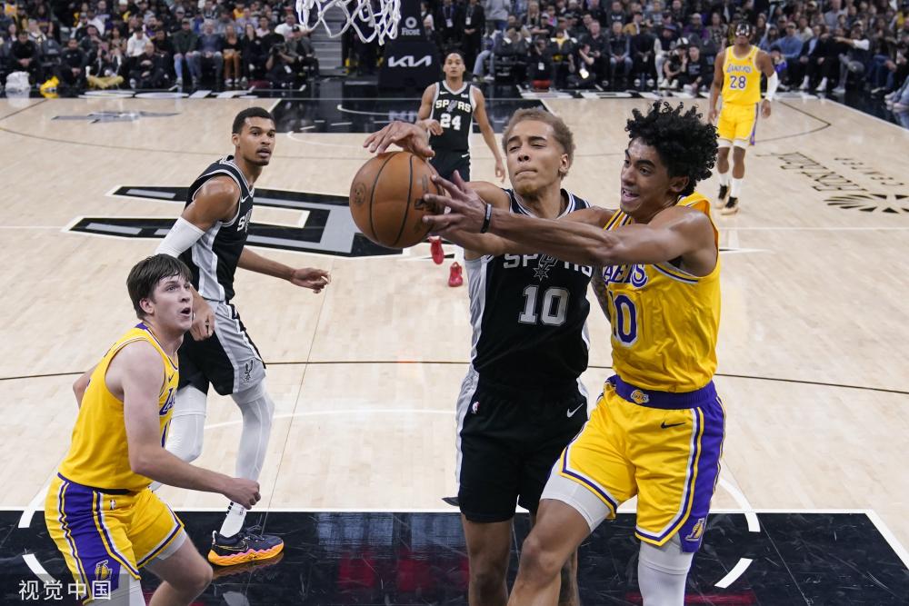 内线优势明 内线优势明